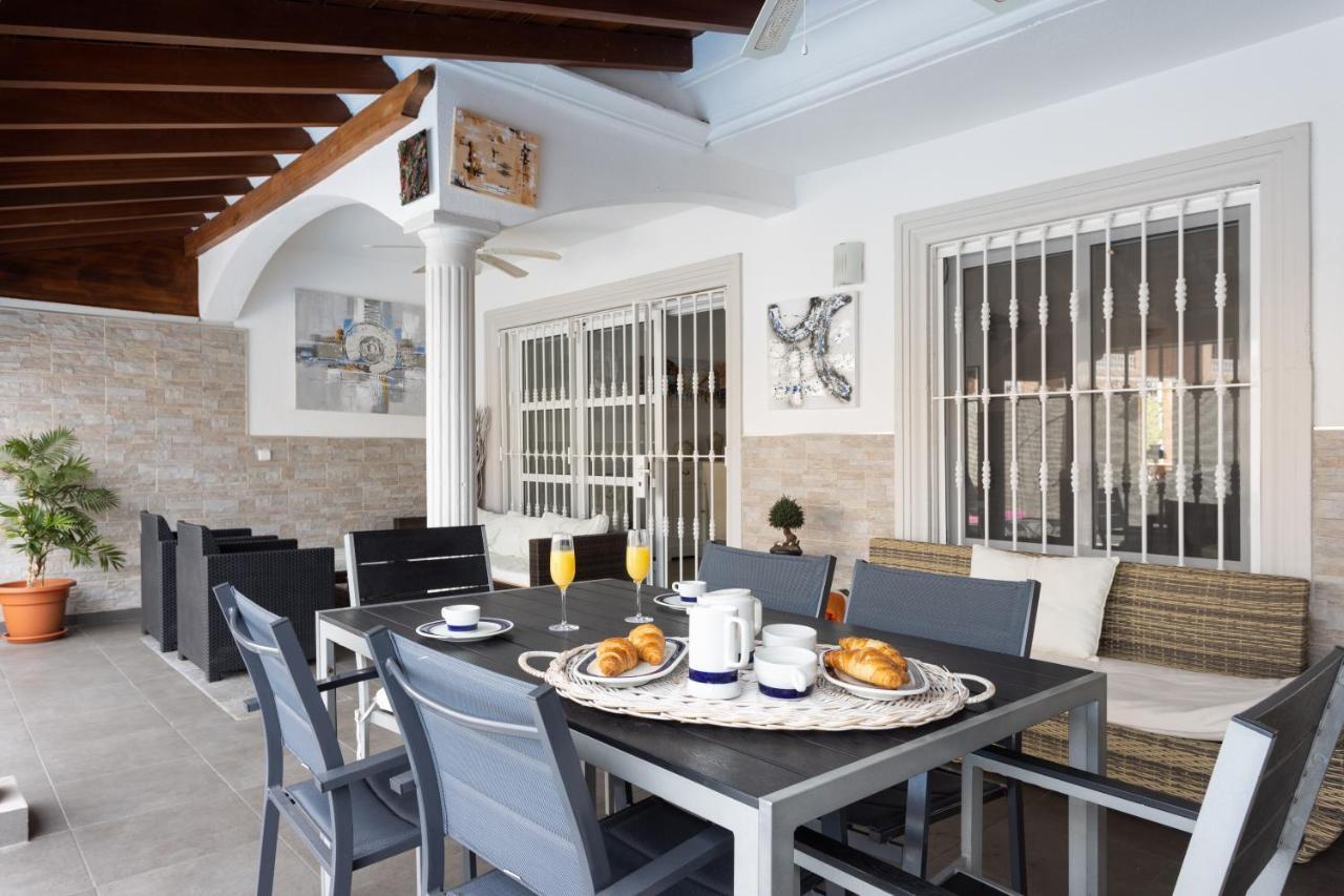 Luxury With Private Pool With Aircon,playa Del Duque *