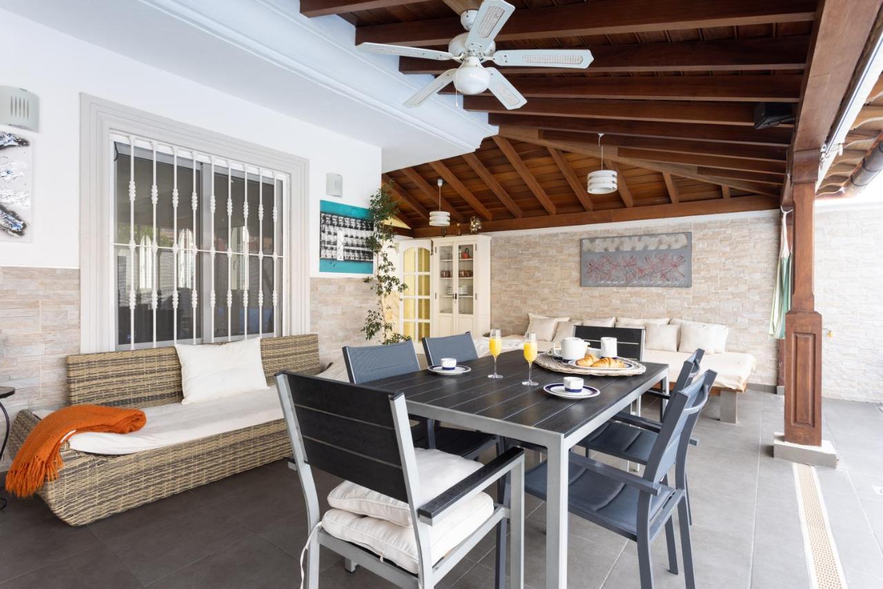 Villa Luxury With Private Pool With Aircon,playa Del Duque