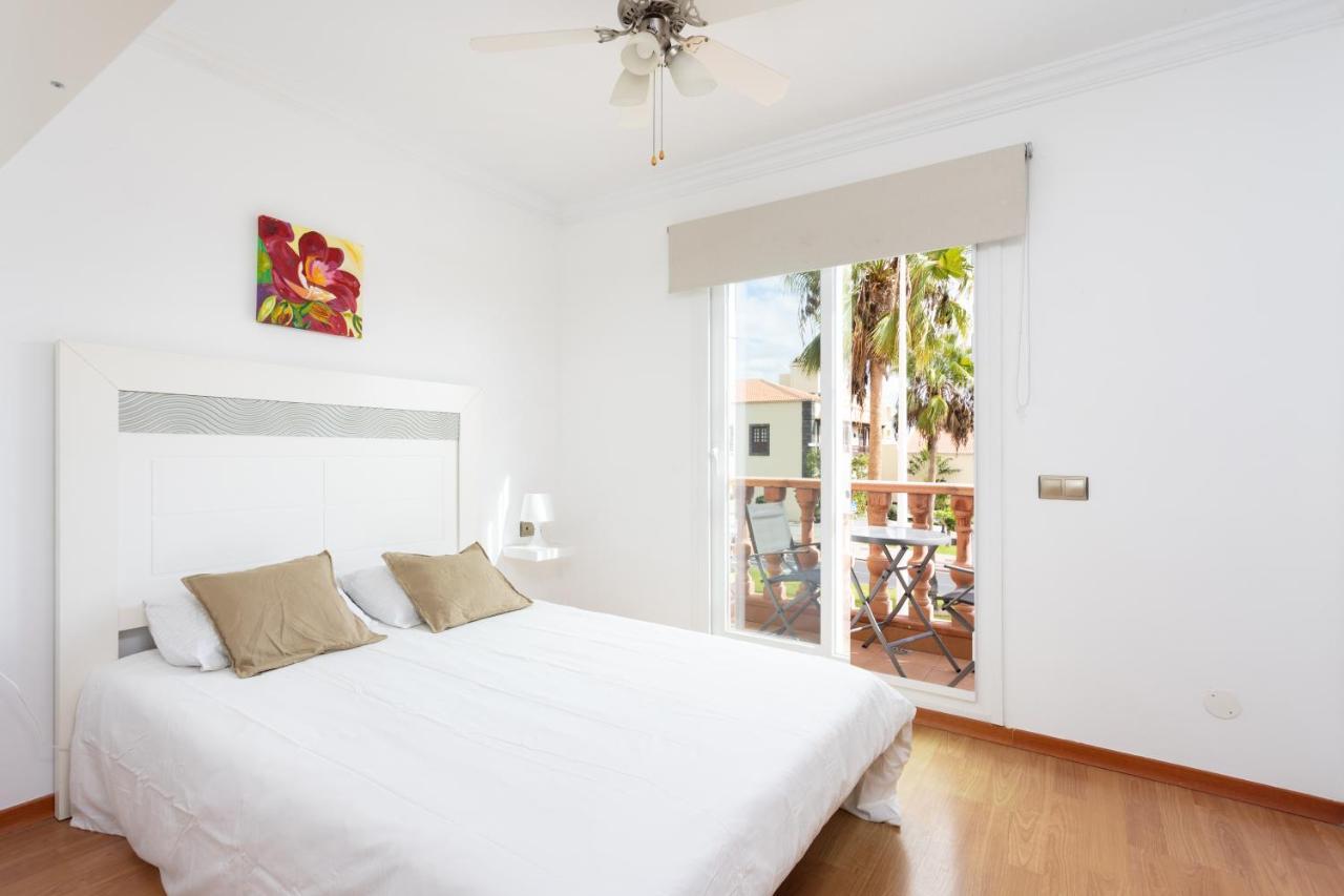 Luxury With Private Pool With Aircon,playa Del Duque Villa