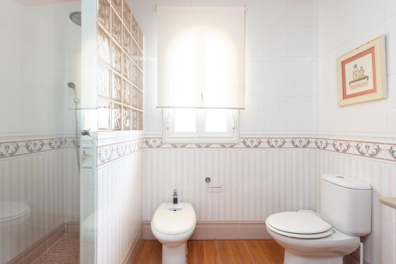 Luxury With Private Pool With Aircon,playa Del Duque Villa