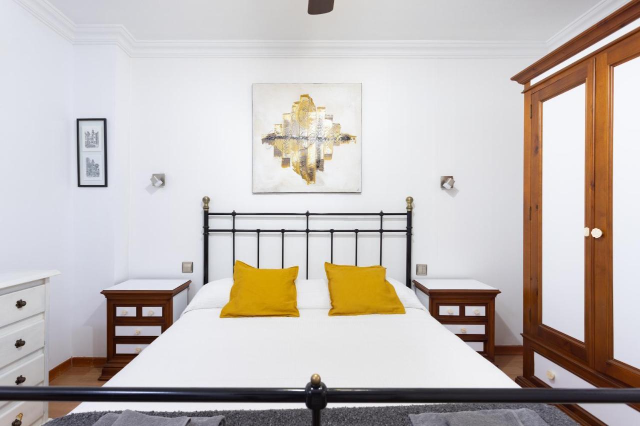 Luxury With Private Pool With Aircon,playa Del Duque Villa *