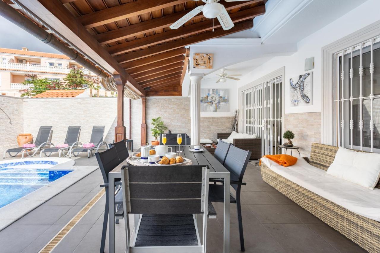 Luxury With Private Pool With Aircon,playa Del Duque Villa *
